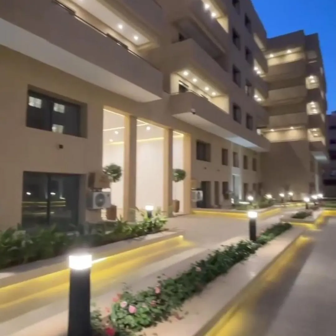 Elegant Duplex Avec Deux Piscines Et Une Vue Magnifique Marrakesh